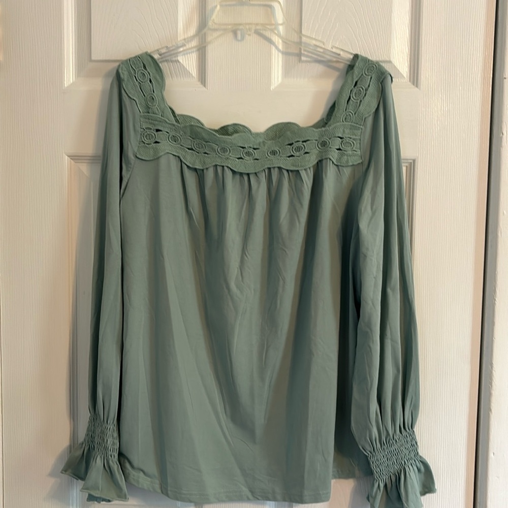 Ladmous Women’s long sleeve blouse